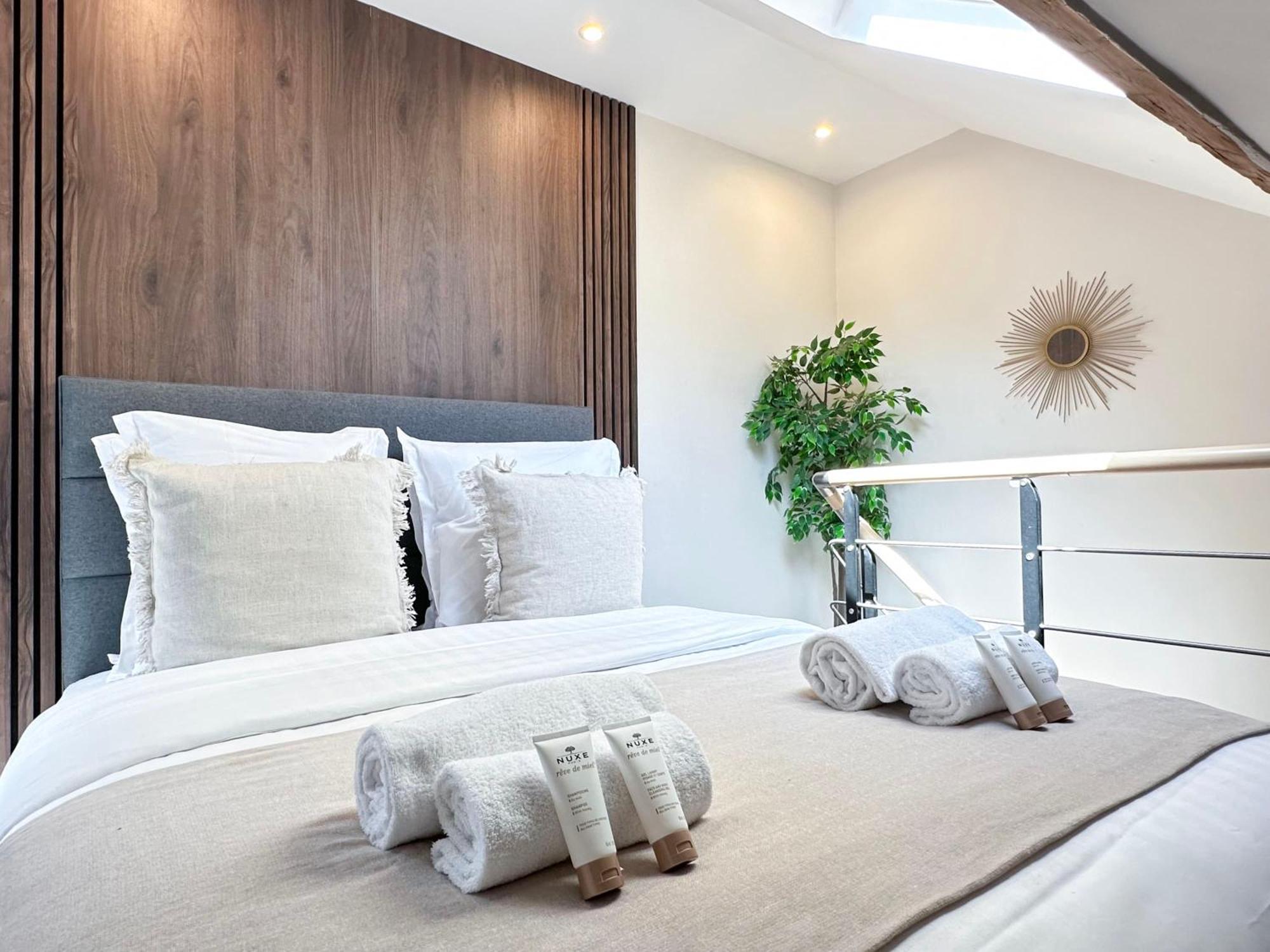 Appartamento Stylish & Chic Duplex Near Eiffel Tower Parigi Esterno foto